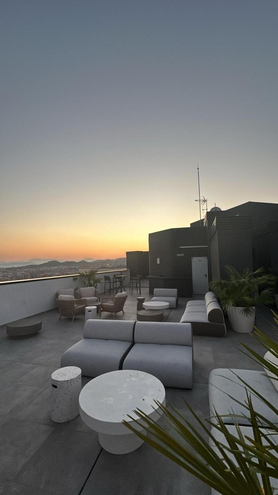 Urban Sky Apartment Málaga Extérieur photo